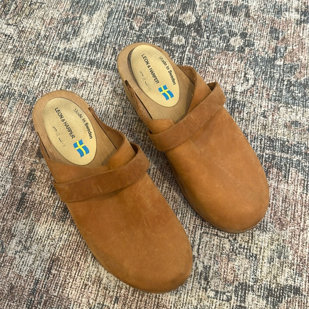 Leon & Harper Clogs